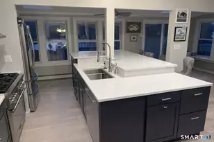 201 Seneca Dr, Groton, CT 06340 - Photo 10