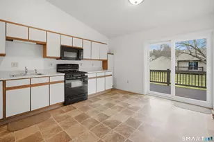 449 S Main St, Manchester, CT 06040 - Photo 16
