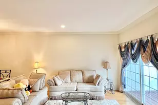 296 Hamilton Ave, Norwich, CT 06360 - Photo 2