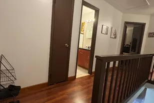 28 Linden Pl, Stamford, CT 06902 - Photo 12