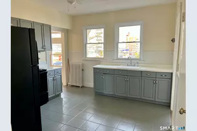 2449 North Avenue #2, Bridgeport, CT 06604 - Photo 10