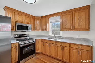 195 Middletown Avenue, Wethersfield, CT 06109 - Photo 10