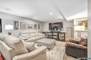 52 Bleeker Cir, North Haven, CT 06473 - Photo 28