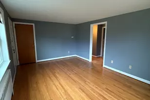 21 Hartford Ave, Newington, CT 06111 - Photo 4