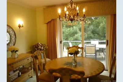 927 Burroughs Road, Fairfield, CT 06825 - Photo 24