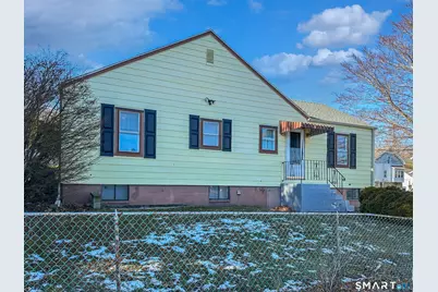 18 Phillips Street, New London, CT 06320 - Photo 6