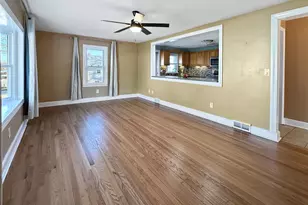 18 Phillips St, New London, CT 06320 - Photo 14