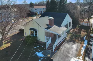 18 Phillips St, New London, CT 06320 - Photo 2