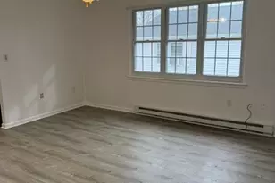 75 New St, Bristol, CT 06010 - Photo 2