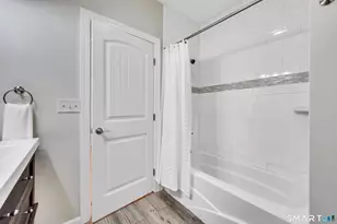 736 Main St, Branford, CT 06405 - Photo 22