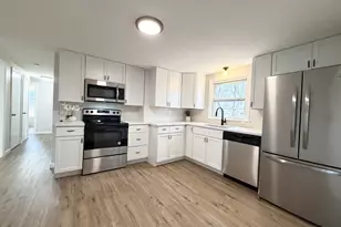 9 Eleanor Rd, Enfield, CT 06082 - Photo 10