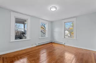 156 Orange St, Waterbury, CT 06704 - Photo 2