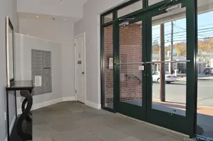 947 Hope St, Stamford, CT 06907 - Photo 10