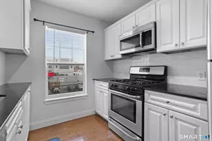 947 Hope St, Stamford, CT 06907 - Photo 8