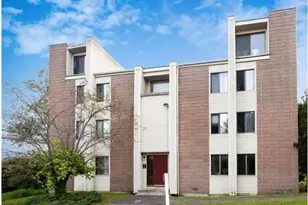 79 Burgundy Hill Ln, Middletown, CT 06457 - Photo 1