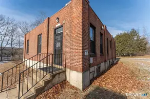 30 Harris St, Putnam, CT 06260 - Photo 1