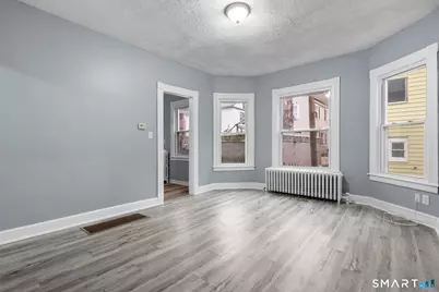 16 Plaza Avenue, Waterbury, CT 06710 - Photo 4