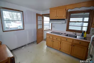 120 Chelsea St, Stratford, CT 06615 - Photo 6