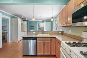 11 Bible St, Greenwich, CT 06807 - Photo 8