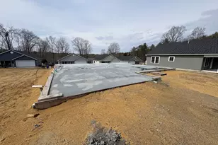 7 Nahaco Hill Ln, Eastford, CT 06242 - Photo 2