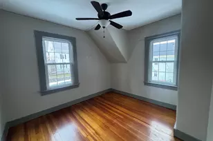 33 Chapman St, Putnam, CT 06260 - Photo 16