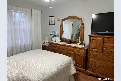 272 Court D, Bld 54 Court, Bridgeport, CT 06610 - Photo 12