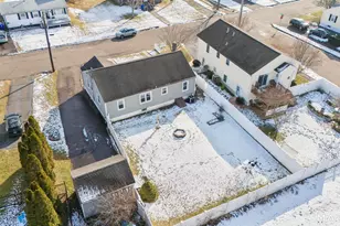 36 Aceto St, Branford, CT 06405 - Photo 22