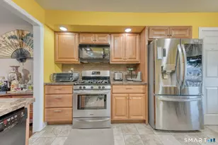 29 Schwink Dr, Meriden, CT 06450 - Photo 12