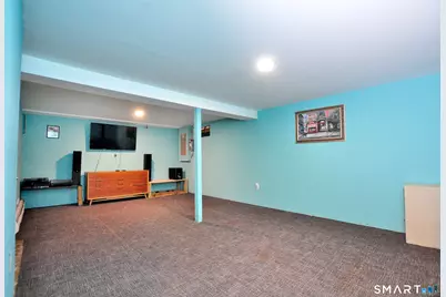 8 Cornfield Road, Waterbury, CT 06704 - Photo 34