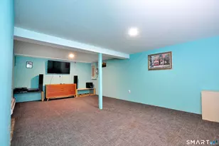 8 Cornfield Rd, Waterbury, CT 06704 - Photo 34