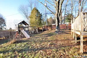 8 Cornfield Rd, Waterbury, CT 06704 - Photo 38