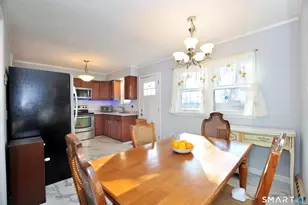 8 Cornfield Rd, Waterbury, CT 06704 - Photo 14