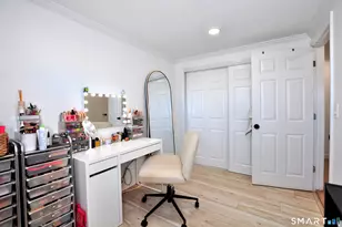 207 Hillcrest Rd, Bridgeport, CT 06606 - Photo 34