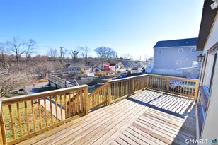 207 Hillcrest Rd, Bridgeport, CT 06606 - Photo 2