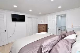 207 Hillcrest Rd, Bridgeport, CT 06606 - Photo 22