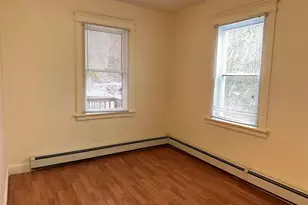 248 N Walnut St, Waterbury, CT 06704 - Photo 8