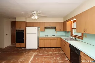 41 2nd Ave, Branford, CT 06405 - Photo 16