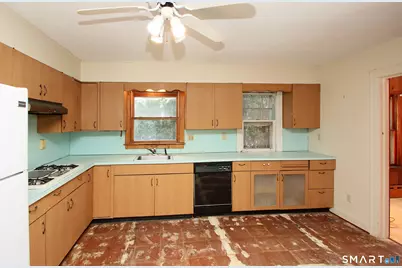 41 2nd Avenue, Branford, CT 06405 - Photo 22