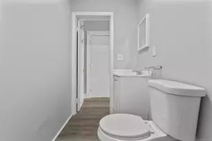 19 Whitmore St, Hartford, CT 06114 - Photo 14