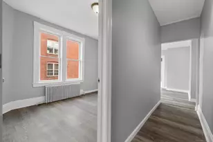 19 Whitmore St, Hartford, CT 06114 - Photo 10