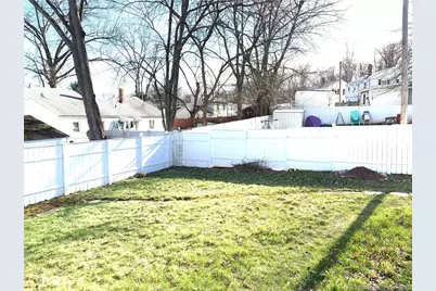 89 Cortland Circle, West Hartford, CT 06110 - Photo 18