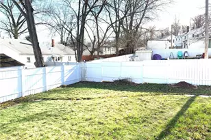 89 Cortland Cir, West Hartford, CT 06110 - Photo 18