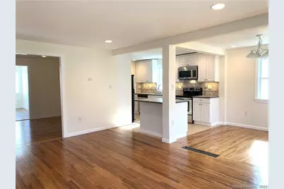 89 Cortland Circle, West Hartford, CT 06110 - Photo 2