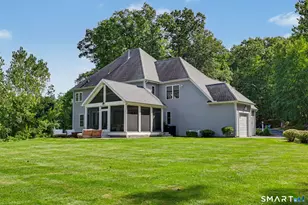 32 Guernsey Ln, Avon, CT 06001 - Photo 6