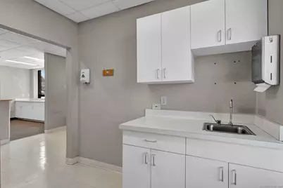 465 Silas Deane Highway #First Floor, Wethersfield, CT 06109 - Photo 12