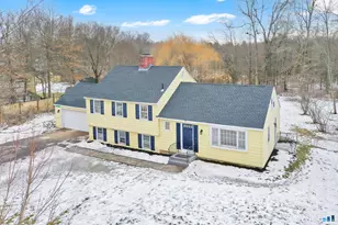 813 Overhill Dr, Suffield, CT 06078 - Photo 2