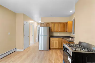 155 Babcock Street #1st Floor, Hartford, CT 06106 - Photo 2