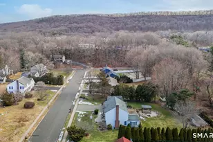 42 Anton Ln, Berlin, CT 06037 - Photo 4