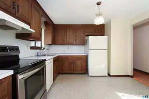 44 S Stonybrook Dr, Marlborough, CT 06447 - Photo 16