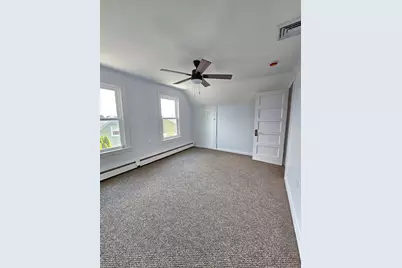 4 Knoll Avenue #2nd Floor, Milford, CT 06460 - Photo 14